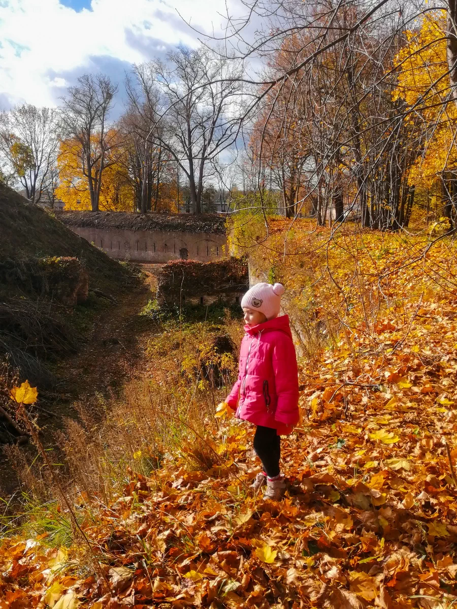 Пологая горка, осень, исследование безопасной тропы